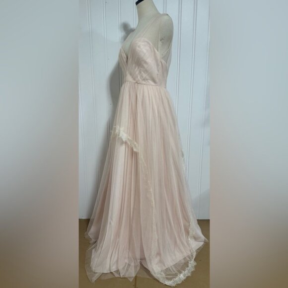 Watters blush pink delicate lace Lucy Gown Size 8 - Picture 2 of 12